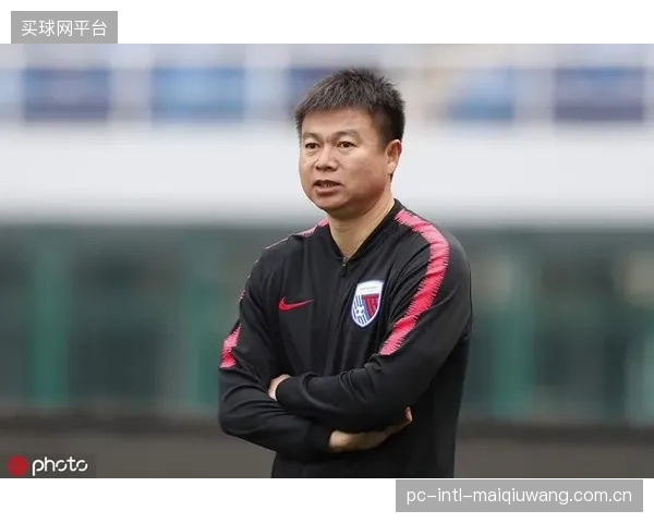 历史战绩不占优,球队需克服首战心理压力,力争改写历史。 历史战绩不占优,球队需克服首战心理压力,力争改写历史。
